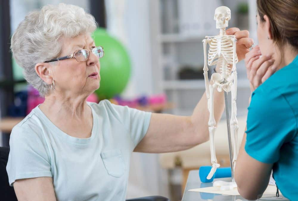 Osteoporosi: cos’è, sintomi, cause, trattamenti