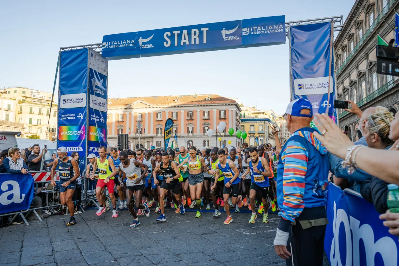 MASSAGGIA ALLA MARATONA DI NAPOLI 2025